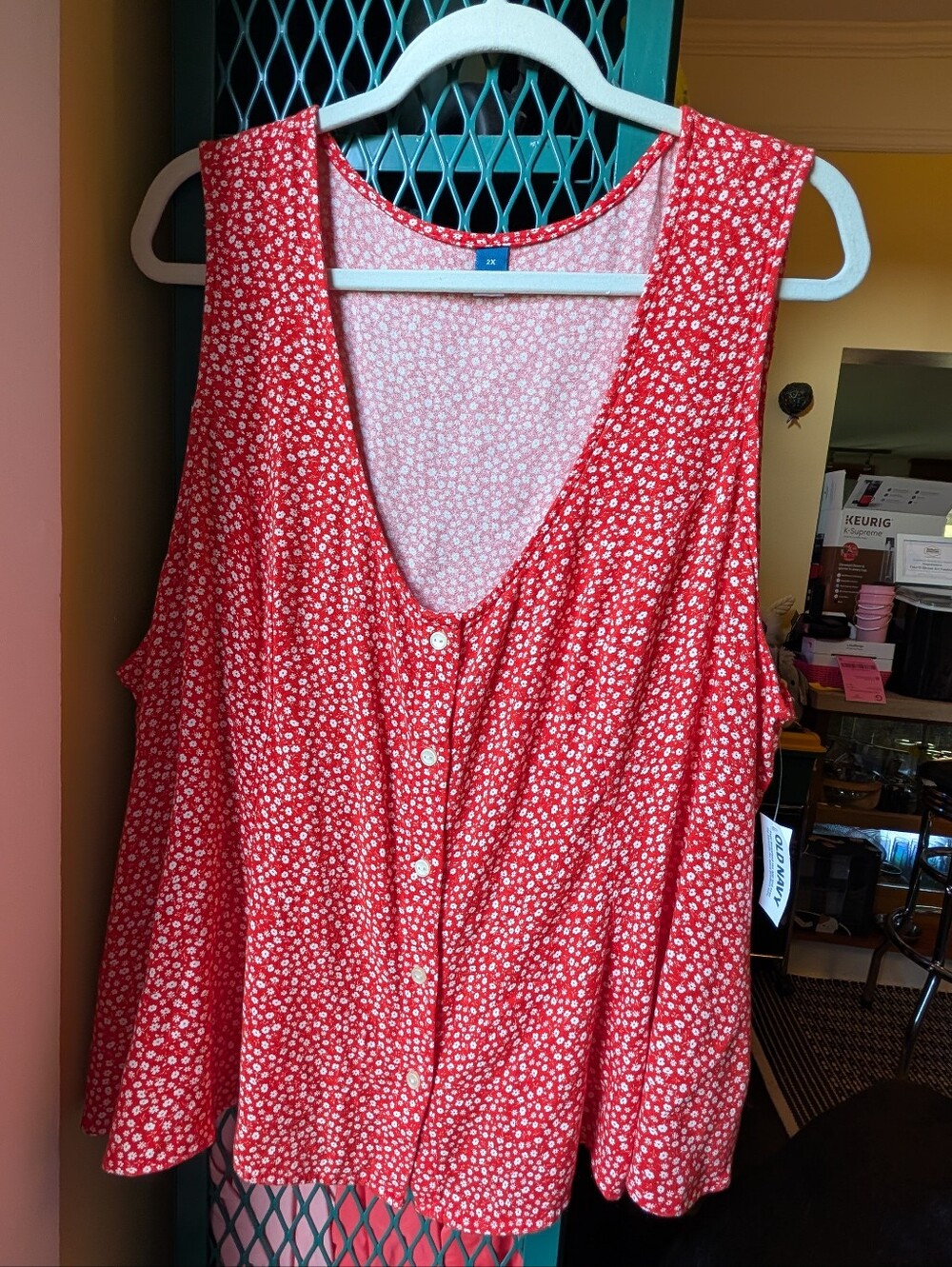 BNWT 2XL Women’s Old Navy Plus Size Red Ditsy Button-Front Sleeveless Top